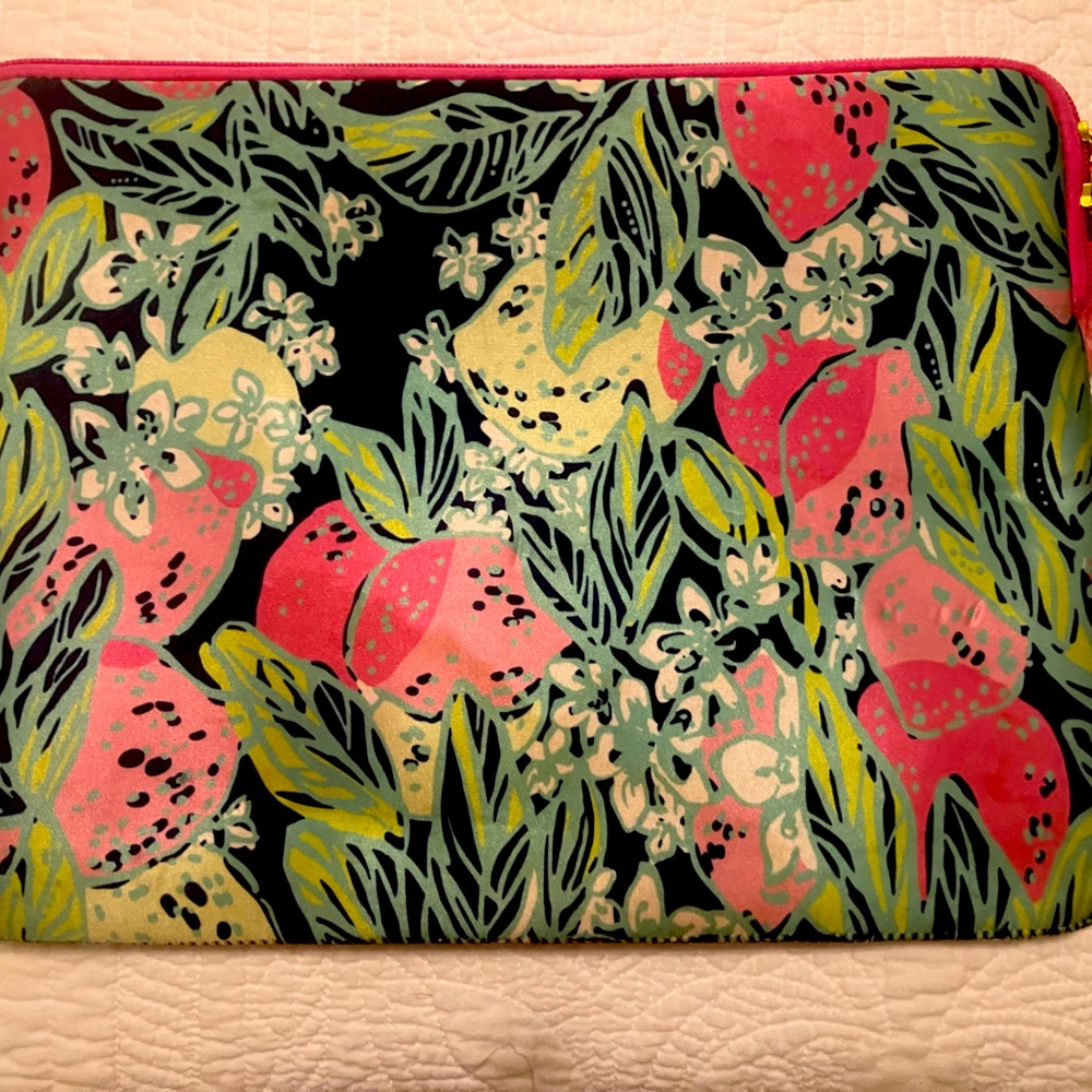 Lilly Pulitzer EUC pink green lemonade iPad laptop case 13”